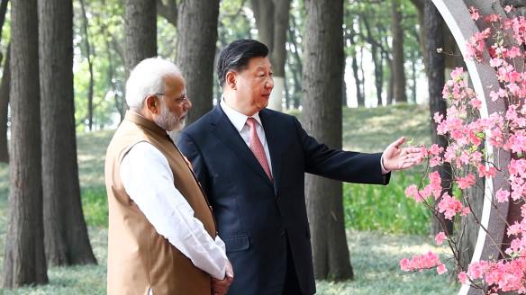 https___s3-ap-northeast-1.amazonaws.com_psh-ex-ftnikkei-3937bb4_images_2_3_6_9_21039632-3-eng-GB_Cropped-1559291358A20190531 Modi Xi Wuhan